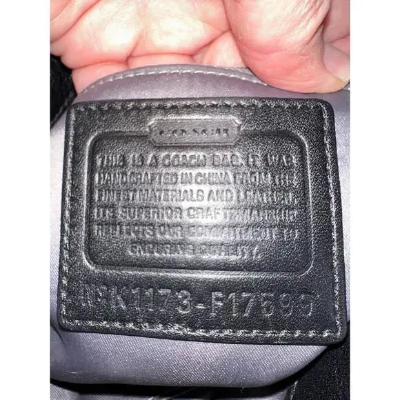 1613. Coach Ashley - Picture 4 of 4